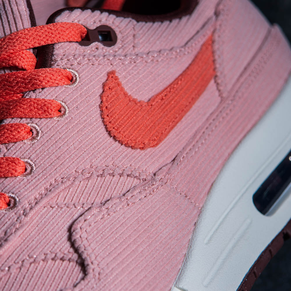 NIKE AIR MAX 1 PRM / CORAL STARDUST-BRIGHT CORAL-OXEN BROWN