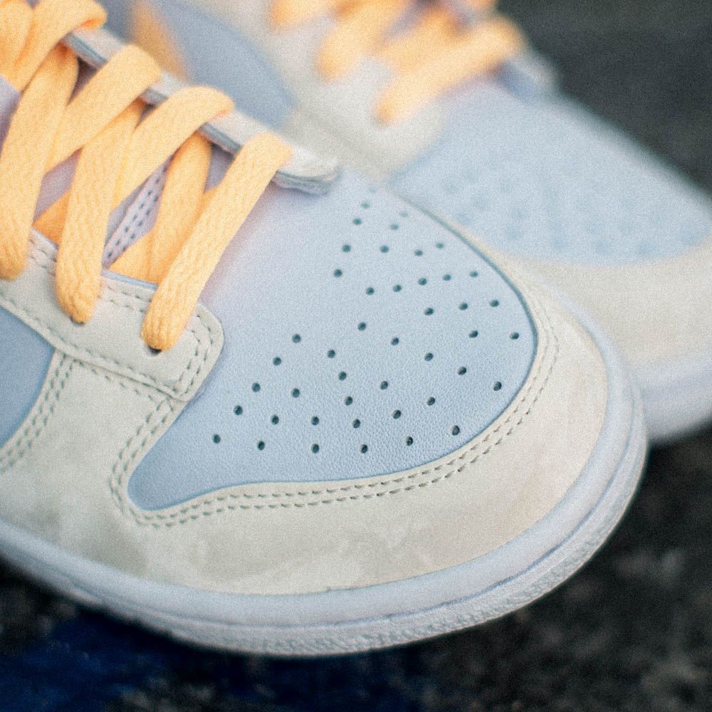 NIKE DUNK LOW (GS) / PALE IVORY-MELON TINT-FOOTBALL GREY
