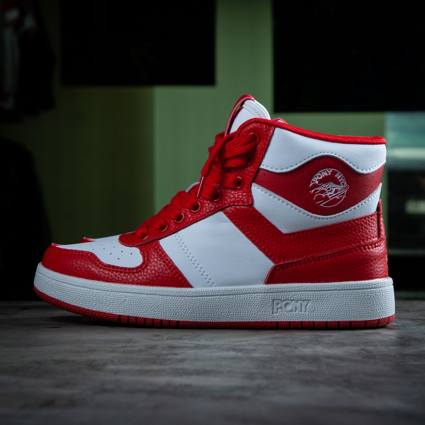 City Wings Hi / White / Red